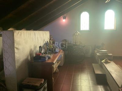 Casa à venda com 400m², 5 quartos, 3 suítes, 4 vagas no bairro Ipanema em Porto Alegre - Foto 19