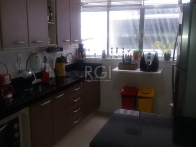 Apartamento à venda com 63m², 2 quartos, 1 vaga no bairro Tristeza em Porto Alegre - Foto 3