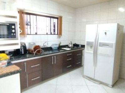 Casa à venda com 85m², 2 quartos, 1 suíte, 2 vagas no bairro Tristeza em Porto Alegre - Foto 11