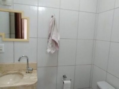 Casa à venda com 85m², 2 quartos, 1 suíte, 2 vagas no bairro Tristeza em Porto Alegre - Foto 14