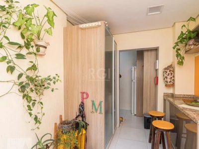 Apartamento à venda com 61m², 2 quartos no bairro São João em Porto Alegre - Foto 20