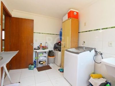 Casa Condominio à venda com 250m², 3 quartos, 1 suíte, 2 vagas no bairro Glória em Porto Alegre - Foto 39