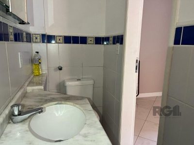 Apartamento à venda com 57m², 2 quartos, 1 suíte no bairro Petrópolis em Porto Alegre - Foto 5