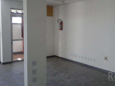 Loja à venda com 305m², 3 vagas no bairro Auxiliadora em Porto Alegre - Foto 4