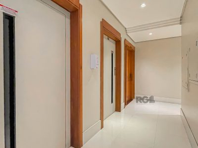 Apartamento à venda com 90m², 2 quartos, 2 suítes, 2 vagas no bairro Auxiliadora em Porto Alegre - Foto 35