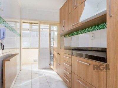 Apartamento à venda com 70m², 3 quartos, 1 vaga no bairro Vila Ipiranga em Porto Alegre - Foto 4