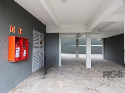 Cobertura à venda com 73m², 3 quartos, 1 vaga no bairro Cristal em Porto Alegre - Foto 2