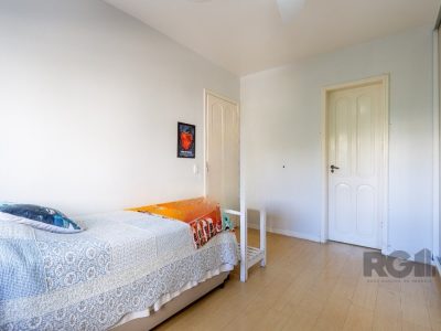 Apartamento à venda com 109m², 3 quartos, 1 suíte, 1 vaga no bairro Moinhos de Vento em Porto Alegre - Foto 9