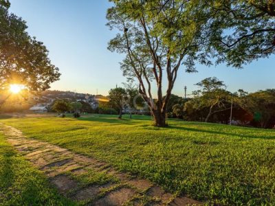 Casa à venda com 188m², 4 quartos, 1 suíte, 2 vagas no bairro Santa Tereza em Porto Alegre - Foto 24