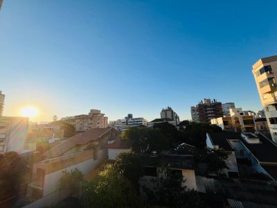 Apartamento à venda com 66m², 2 quartos, 1 suíte, 1 vaga no bairro Menino Deus em Porto Alegre - Foto 5