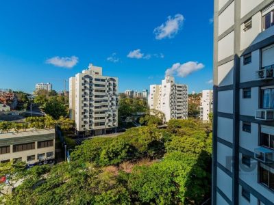 Apartamento à venda com 103m², 3 quartos, 1 suíte, 1 vaga no bairro Boa Vista em Porto Alegre - Foto 4