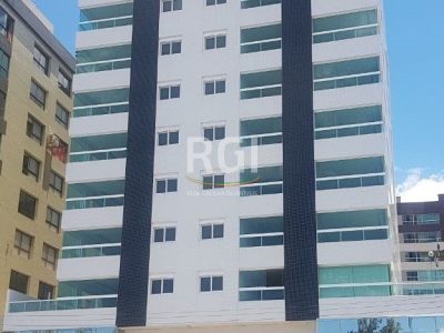 Apartamento à venda com 168m², 4 quartos, 3 suítes, 2 vagas no bairro Centro em Capão da Canoa - Foto 2