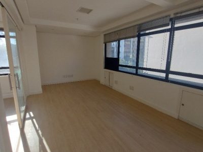 Conjunto/Sala à venda com 36m² no bairro Moinhos de Vento em Porto Alegre - Foto 4