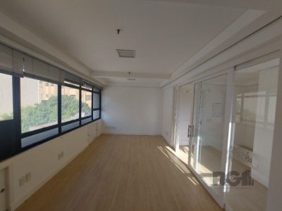 Conjunto/Sala à venda com 36m² no bairro Moinhos de Vento em Porto Alegre - Foto 12