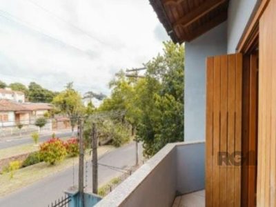 Casa à venda com 135m², 3 quartos, 1 suíte, 3 vagas no bairro Jardim Itu em Porto Alegre - Foto 17