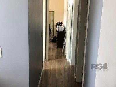 Apartamento à venda com 61m², 3 quartos, 1 suíte, 1 vaga no bairro Ipanema em Porto Alegre - Foto 5