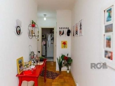 Apartamento à venda com 73m², 2 quartos no bairro Rio Branco em Porto Alegre - Foto 4