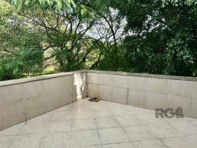 Casa à venda com 144m², 3 quartos, 1 suíte, 2 vagas no bairro Ipanema em Porto Alegre - Foto 13