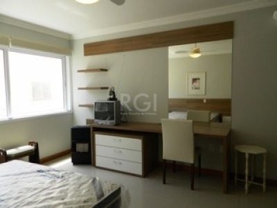 Apartamento à venda com 190m², 4 quartos, 4 suítes, 3 vagas no bairro Navegantes em Capão da Canoa - Foto 17