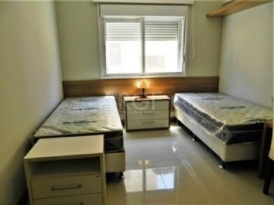 Apartamento à venda com 190m², 4 quartos, 4 suítes, 3 vagas no bairro Navegantes em Capão da Canoa - Foto 23