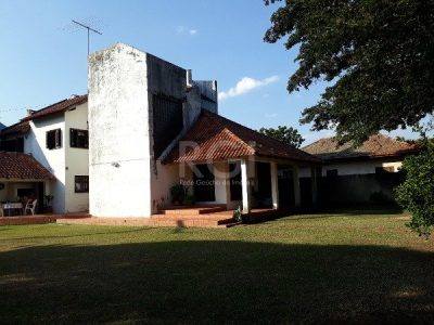 Casa à venda com 350m², 4 quartos, 2 suítes, 4 vagas no bairro Ipanema em Porto Alegre - Foto 6