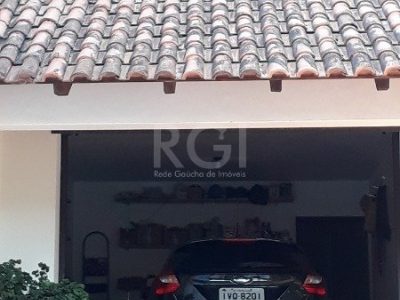 Casa à venda com 350m², 4 quartos, 2 suítes, 4 vagas no bairro Ipanema em Porto Alegre - Foto 13