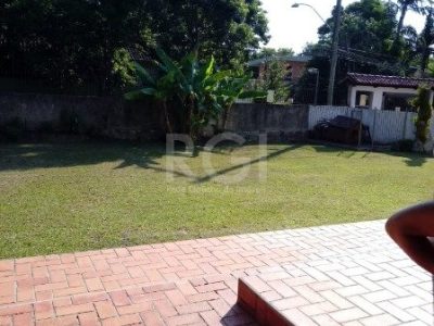 Casa à venda com 350m², 4 quartos, 2 suítes, 4 vagas no bairro Ipanema em Porto Alegre - Foto 16