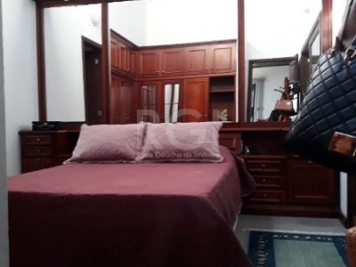 Casa à venda com 350m², 4 quartos, 2 suítes, 4 vagas no bairro Ipanema em Porto Alegre - Foto 58