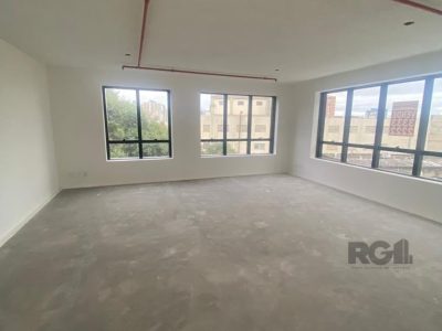 Conjunto/Sala à venda com 53m², 1 vaga no bairro Independência em Porto Alegre - Foto 2