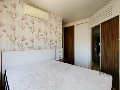 Apartamento à venda com 74m², 2 quartos, 1 suíte, 2 vagas no bairro Passo d'Areia em Porto Alegre - Foto 19