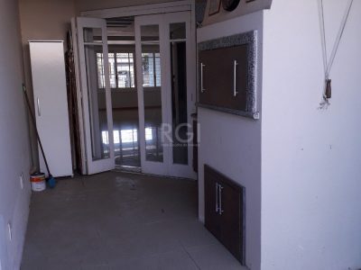 Casa à venda com 205m², 2 quartos, 1 suíte, 2 vagas no bairro Ipanema em Porto Alegre - Foto 11