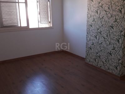 Casa à venda com 205m², 2 quartos, 1 suíte, 2 vagas no bairro Ipanema em Porto Alegre - Foto 25