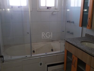 Casa à venda com 205m², 2 quartos, 1 suíte, 2 vagas no bairro Ipanema em Porto Alegre - Foto 27