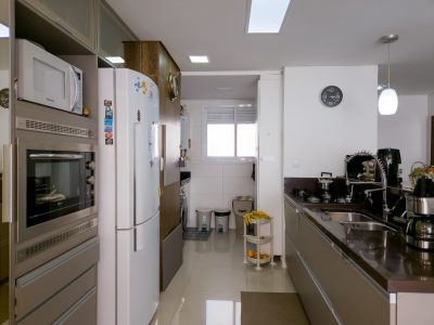 Apartamento à venda com 149m², 3 quartos, 1 suíte, 2 vagas no bairro Cristal em Porto Alegre - Foto 9