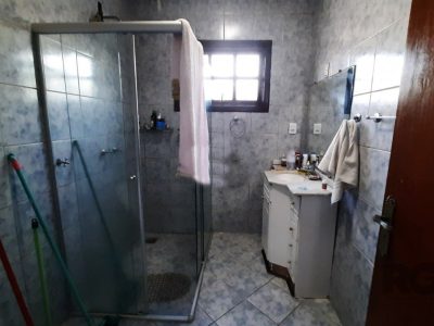 Casa à venda com 183m², 3 quartos, 4 vagas no bairro Santa Tereza em Porto Alegre - Foto 18