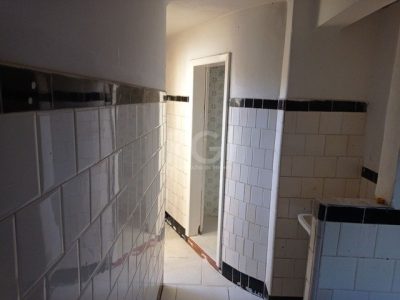 Casa à venda com 200m², 4 quartos, 4 vagas no bairro Passo d'Areia em Porto Alegre - Foto 10