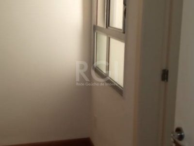 Apartamento à venda com 63m², 3 quartos, 1 suíte, 1 vaga no bairro Jardim Planalto em Porto Alegre - Foto 7