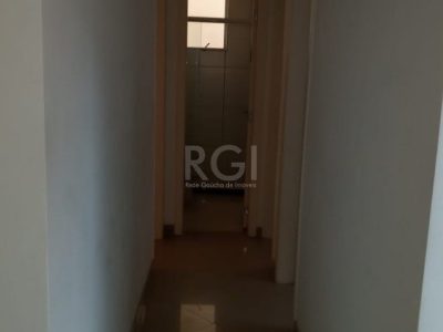 Apartamento à venda com 63m², 3 quartos, 1 suíte, 1 vaga no bairro Jardim Planalto em Porto Alegre - Foto 13