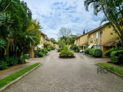 Casa Condominio à venda com 162m², 3 quartos, 1 suíte, 2 vagas no bairro Tristeza em Porto Alegre - Foto 2