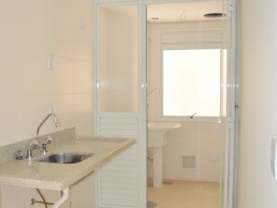 Apartamento à venda com 96m², 2 quartos, 1 suíte, 2 vagas no bairro Bonfim em Porto Alegre - Foto 4