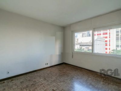 Apartamento à venda com 133m², 3 quartos, 1 vaga no bairro Auxiliadora em Porto Alegre - Foto 13