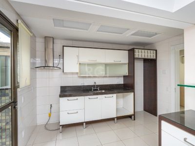 Apartamento à venda com 141m², 3 quartos, 1 suíte, 3 vagas no bairro Rio Branco em Porto Alegre - Foto 16