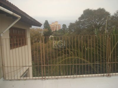 Casa à venda com 500m², 6 quartos, 2 suítes, 4 vagas no bairro Glória em Porto Alegre - Foto 23