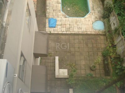 Casa à venda com 500m², 6 quartos, 2 suítes, 4 vagas no bairro Glória em Porto Alegre - Foto 27