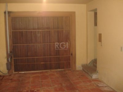 Casa à venda com 500m², 6 quartos, 2 suítes, 4 vagas no bairro Glória em Porto Alegre - Foto 40