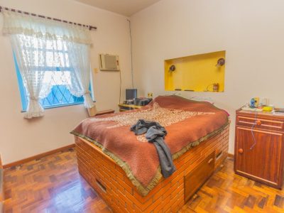 Casa à venda com 165m², 3 quartos, 4 vagas no bairro Santa Tereza em Porto Alegre - Foto 8