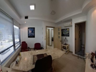 Conjunto/Sala à venda com 62m², 1 vaga no bairro Moinhos de Vento em Porto Alegre - Foto 24