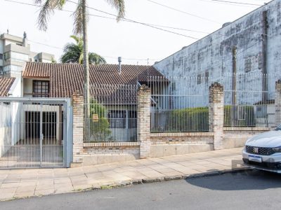 Casa à venda com 426m², 3 quartos, 1 suíte, 5 vagas no bairro Tristeza em Porto Alegre - Foto 50