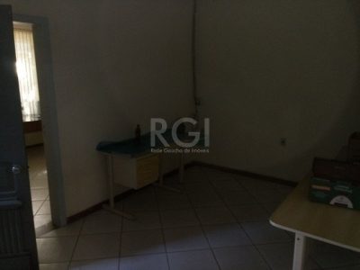 Casa à venda com 300m², 2 quartos, 1 suíte, 3 vagas no bairro Cristo Redentor em Porto Alegre - Foto 8