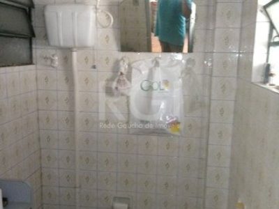 Casa à venda com 300m², 2 quartos, 1 suíte, 3 vagas no bairro Cristo Redentor em Porto Alegre - Foto 11